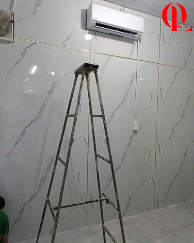 VÁCH NHỰA VÂN ĐÁ ĐẸP - NHẬN THI CÔNG TẠI BẾN TRE